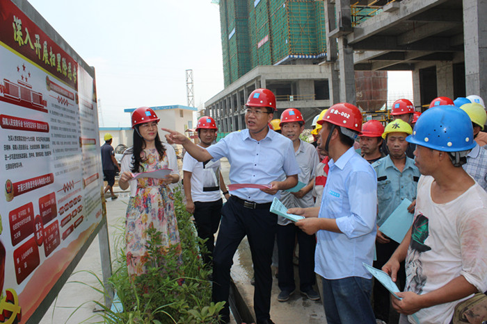 涵江：一线摸排线索  助推扫黑除恶