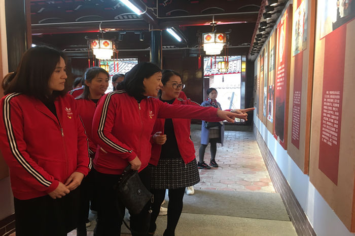 涵江：传承李富精神  倡导良好家风