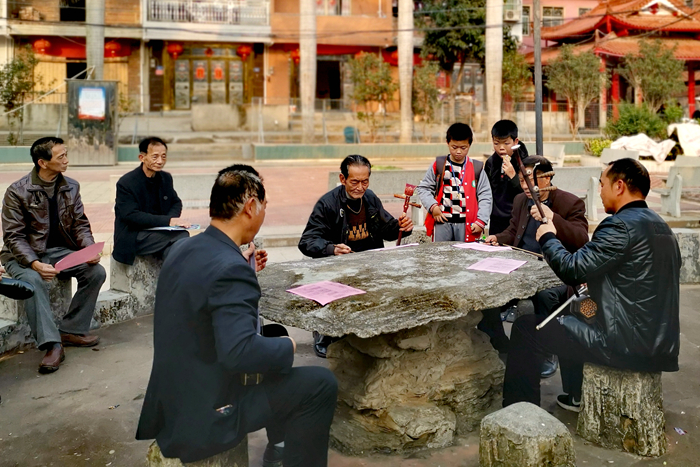 仙游：自创小品造氛围　深入乡村寻线索