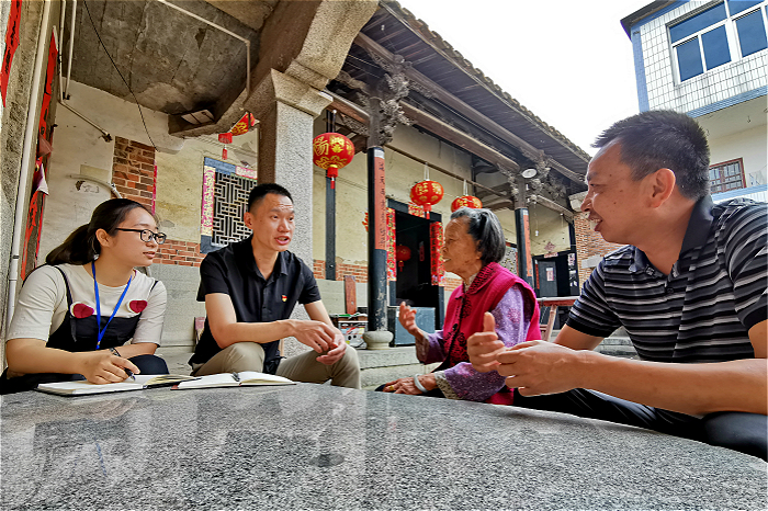 城厢：“挂镇联村”化解信访难题