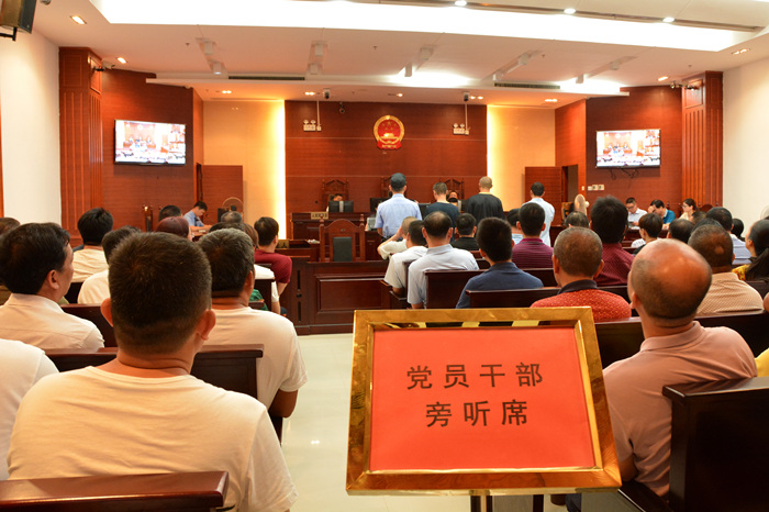 秀屿：“旁听思廉”  以案明纪释法