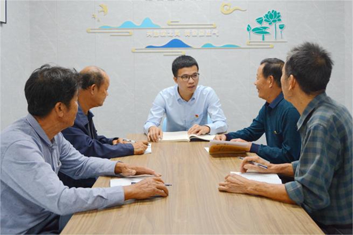 秀屿：廉情监督站“零距离”监督解民忧